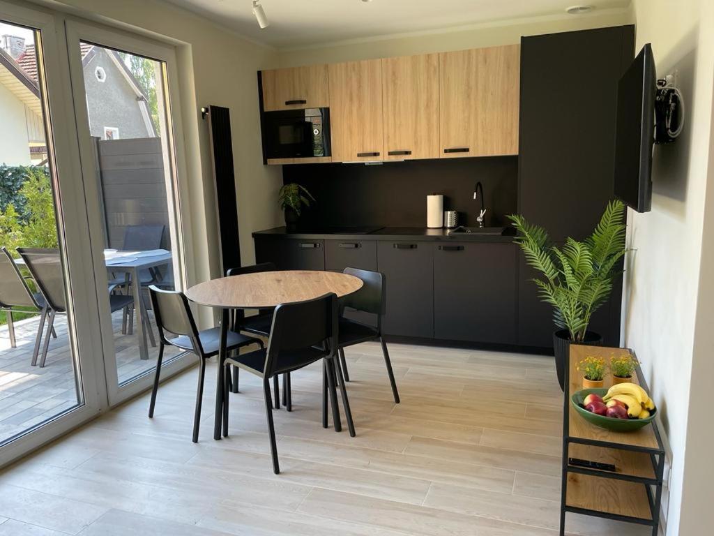 Apartamenty Przy Parku -150M Od Plazy Darłówko Exterior foto