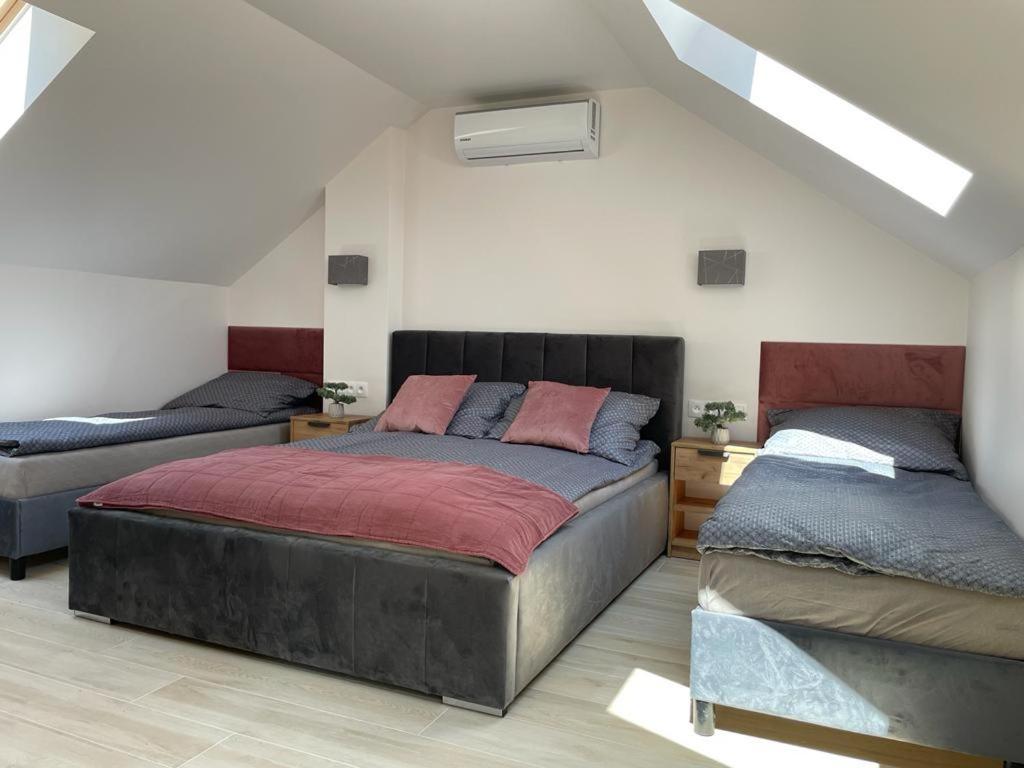 Apartamenty Przy Parku -150M Od Plazy Darłówko Exterior foto