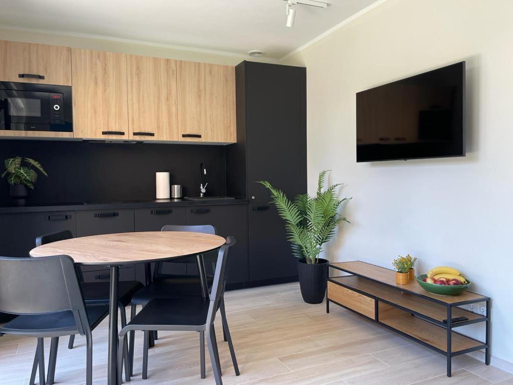 Apartamenty Przy Parku -150M Od Plazy Darłówko Exterior foto